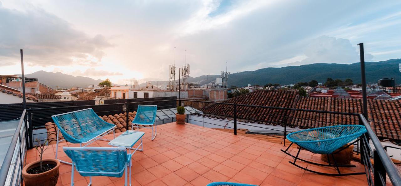 Yox Hotel Boutique San Cristóbal de Las Casas Eksteriør billede Rooftop in Granada, Spain